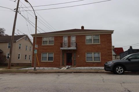 Photo of 2312 N 71st St, Wauwatosa, WI 53213 (MLS # 1946541)