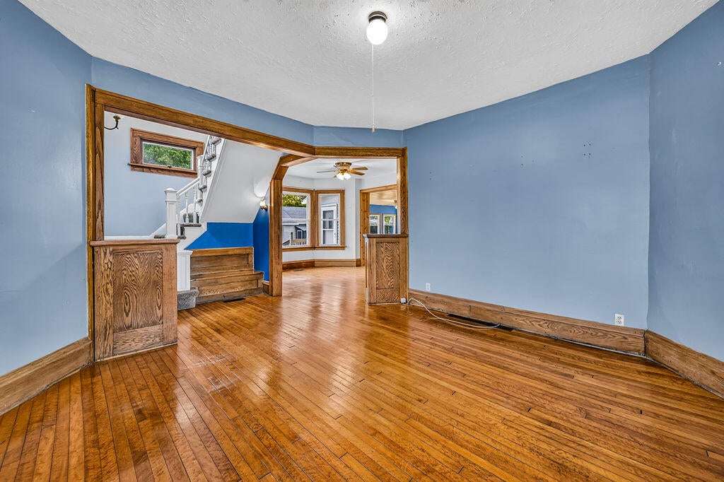 Listing 2