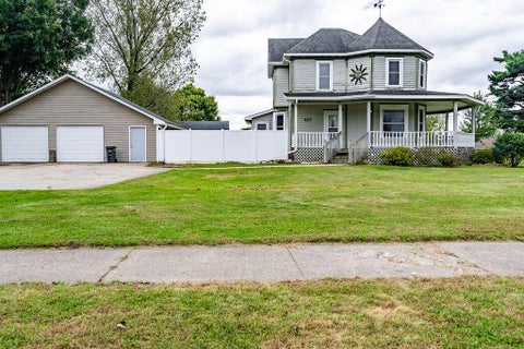 Photo of 417 W 2nd St, Blair, WI 54616 (MLS # 1981743)