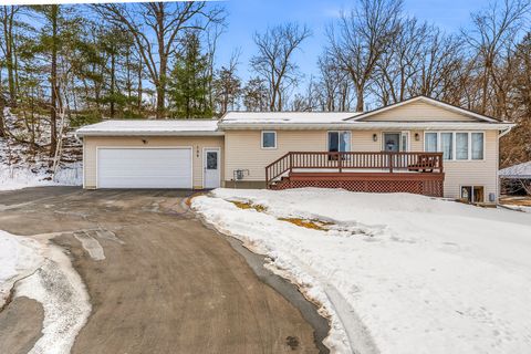 Photo of 106 S Ridge St, Coon Valley, WI 54623 (MLS # 1955105)
