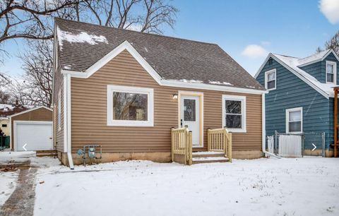 Photo of 5273 N 51st Blvd, Milwaukee, WI 53218 (MLS # 1956890)