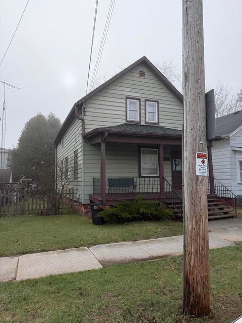 Photo of 2219 Jefferson St, Two Rivers, WI 54241 (MLS # 1958519)