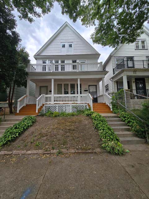 Photo of 2833 N 18th St, Milwaukee, WI 53206 (MLS # 1974369)