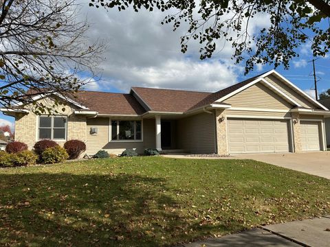 Photo of 1545 Birka Ln, Onalaska, WI 54650 (MLS # 1941142) Photo of 1545 Birka Ln, Onalaska, WI 54650 (MLS # 1941142)
