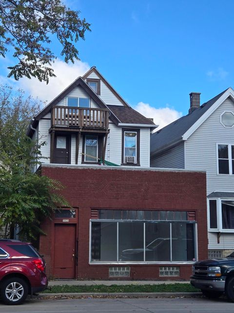 Photo of 1824 W State St, Milwaukee, WI 53233 (MLS # 1941694)