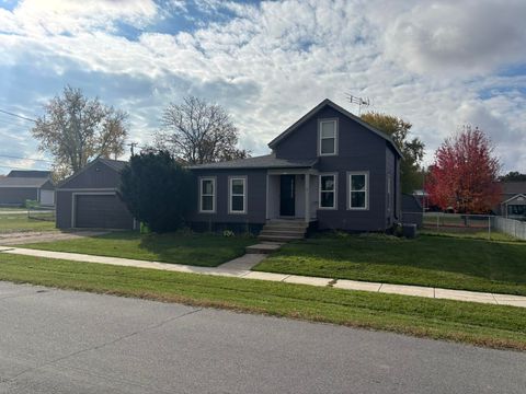 Photo of 137 Plain St, Sharon, WI 53585 (MLS # 1941831)
