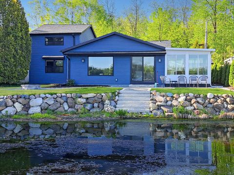 Photo of W882 Birchwood Dr, Osceola, WI 53010 (MLS # 1953139)