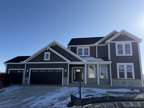 Photo of N73W17723 Mineral Dr, Menomonee Falls, WI 53051 (MLS # 1945263)