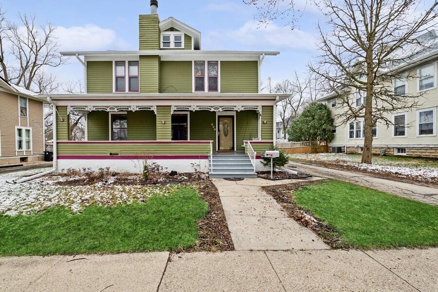 Delavan, Wisconsin 53115, United States, 4 Bedrooms Bedrooms, ,2 BathroomsBathrooms,Residential,Active,99721