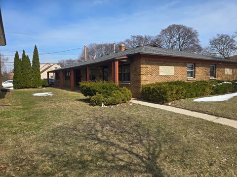 Photo of 4810 N 66th St, Milwaukee, WI 53218 (MLS # 1954733)