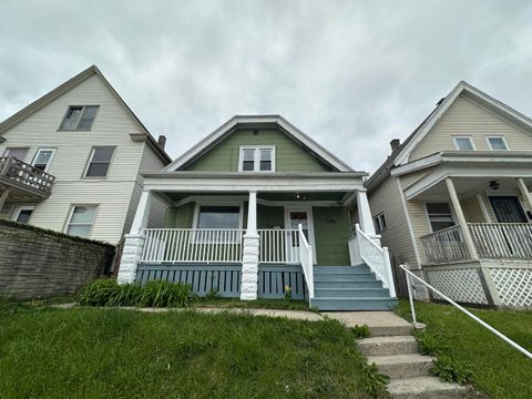 Photo of 3355 N Holton St, Milwaukee, WI 53212 (MLS # 1918486)