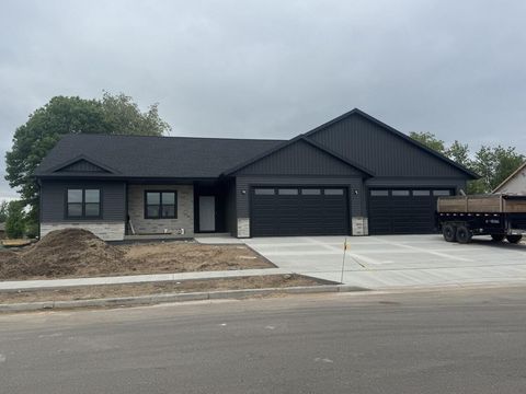 241 Southern Dr, Holmen, WI 54636 - MLS#: 1918449