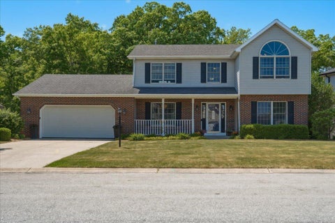 Photo of 8125 Doe Glen Ct, Mount Pleasant, WI 53406 (MLS # 1965712)