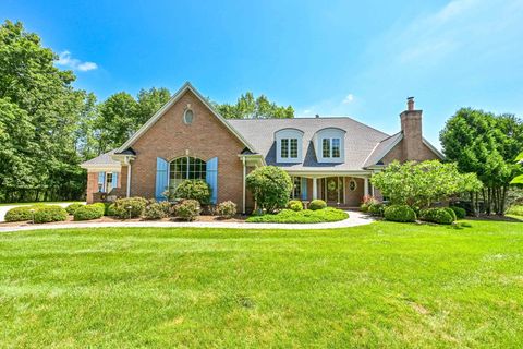 Photo of 11920 N Wilderness Ct, Mequon, WI 53092 (MLS # 1924706)