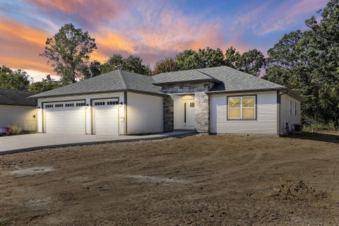 Photo of 11533 8th Ave, Pleasant Prairie, WI 53158 (MLS # 1967765)
