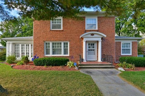 Photo of 115 Park St, Walworth, WI 53184 (MLS # 1949054)