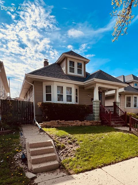Photo of 3253 S 15th St S, Milwaukee, WI 53215 (MLS # 1960364)