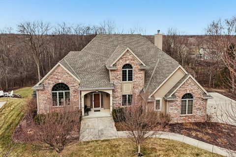 Photo of W170N5385 Ridgewood Dr, Menomonee Falls, WI 53051 (MLS # 1953168)