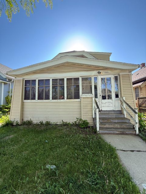 Photo of 3843 N 28th St, Milwaukee, WI 53216 (MLS # 1964334)