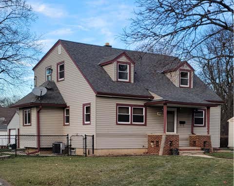 Photo of 1638 Cedar St, South Milwaukee, WI 53172 (MLS # 1901508)