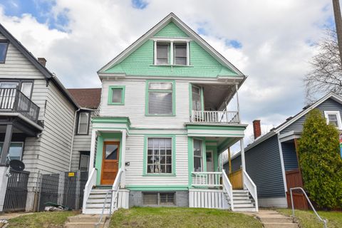 Photo of 2514 N Holton St, Milwaukee, WI 53212 (MLS # 1956550)