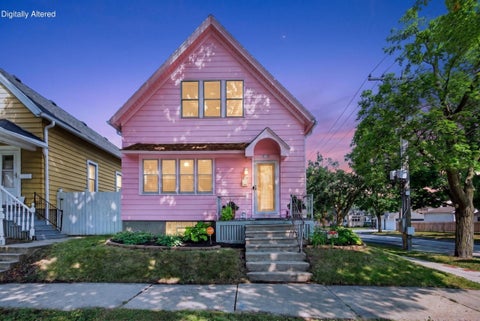 Photo of 3172 S Griffin Ave, Milwaukee, WI 53207 (MLS # 1974373)