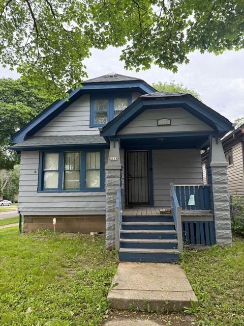 4668 N 29th St, Milwaukee, WI 53209 - #: 1922159
