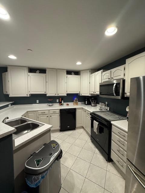 Photo of 340 Jennifer Ln, Brookfield, WI 53045 (MLS # 1952743)