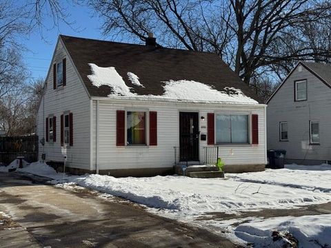 Photo of 4700 N 45th St, Milwaukee, WI 53218 (MLS # 1949126)