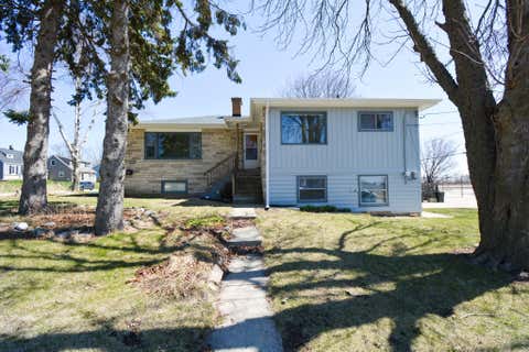 Photo of 2701 4th Ave, South Milwaukee, WI 53172 (MLS # 1913065)