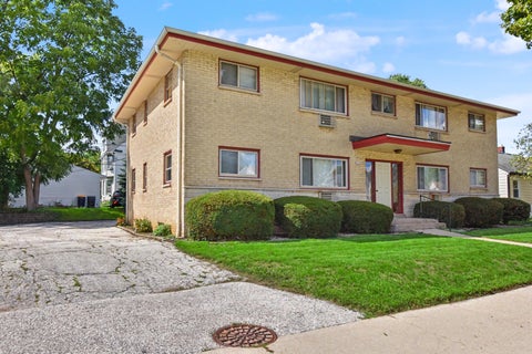 Photo of 2167 S 80th St, West Allis, WI 53219 (MLS # 1980060)