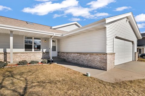 Photo of 6814 Diane Dr, Newburg, WI 53090 (MLS # 1955273)