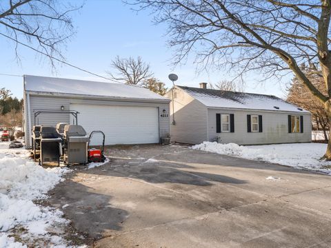 Photo of 4213 Menasha Ave, Manitowoc, WI 54220 (MLS # 1947748)