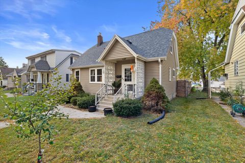 Photo of 2455 S 66th St, West Allis, WI 53219 (MLS # 1941367)