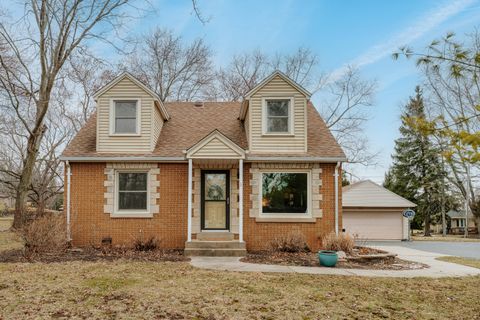 Photo of 15160 W Burleigh Rd, Brookfield, WI 53005 (MLS # 1952382)