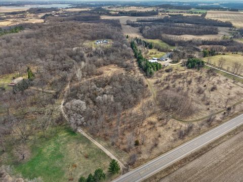 Photo of 5341 Northwest Hwy, Waterford, WI 53185 (MLS # 1956076)