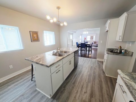 Photo of 3512 N 15th St, Milwaukee, WI 53206 (MLS # 1952417)