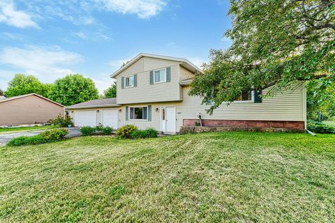Photo of N7051 Bice Ave, Holland, WI 54636 (MLS # 1965540)