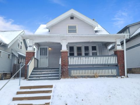 Photo of 2616 N 38th St, Milwaukee, WI 53210 (MLS # 1948573)