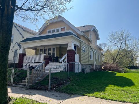 Photo of 2875 N 25th St, Milwaukee, WI 53206 (MLS # 1959295)