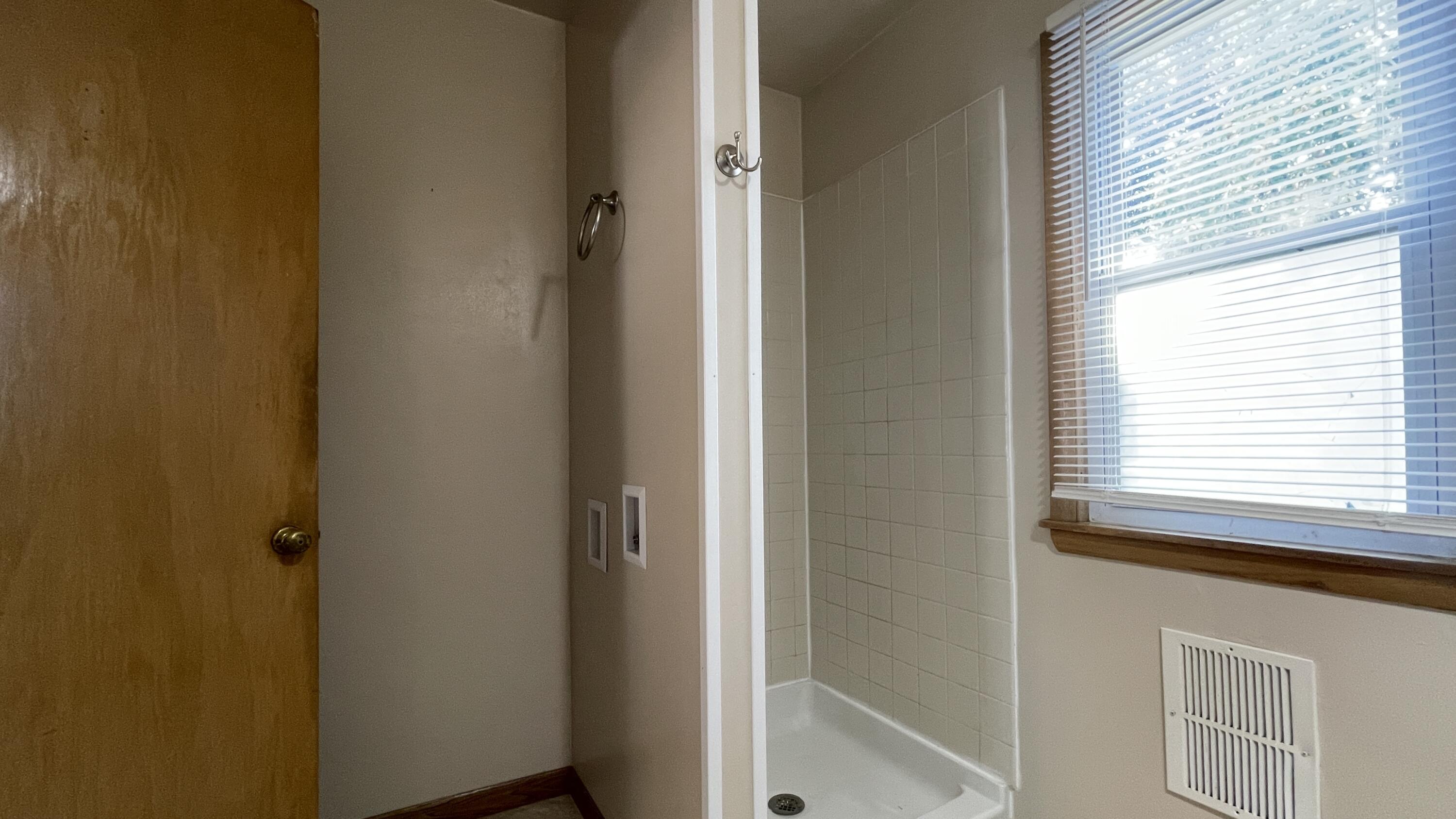 Milwaukee, Wisconsin 53218, United States, ,Residential,Active,137271