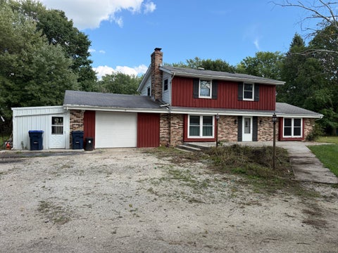 Photo of W231S6190 Charles Dr, Waukesha, WI 53189 (MLS # 1980911)