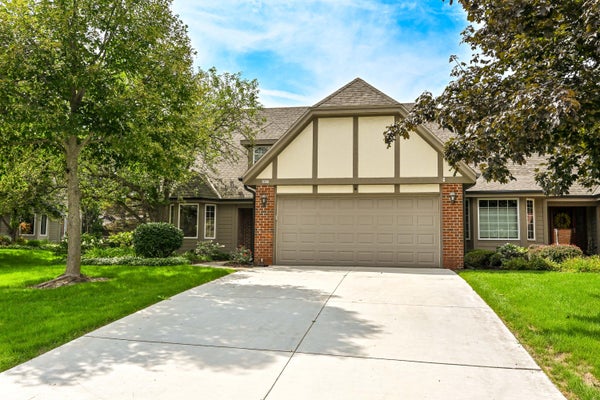 645 WILLOWICK CT UNIT A, BROOKFIELD, WI 53045 - Image d2a04006c19d26307c785e38bac34625/1693843092