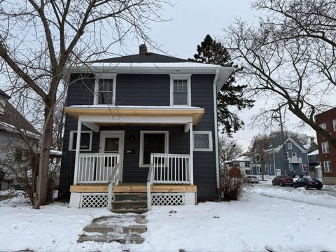 Photo of 945 Villa St, Racine, WI 53403 (MLS # 1945145)