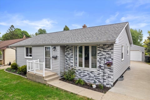 Photo of 1128 S 98th St, West Allis, WI 53214 (MLS # 1964277)