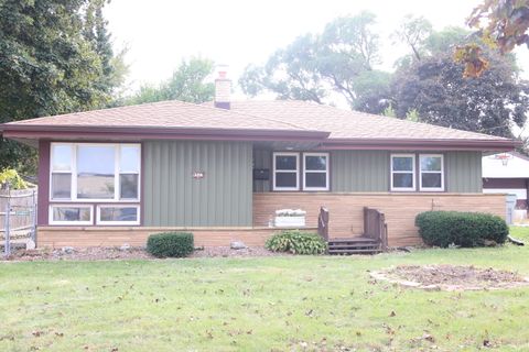 Photo of 8523 W Glendale Ave, Milwaukee, WI 53225 (MLS # 1939861)