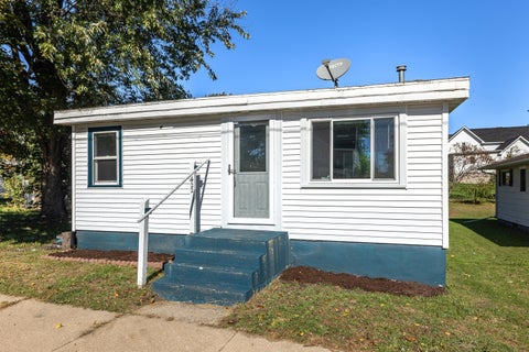 Photo of 422 E Lacrosse St, Tomah, WI 54660 (MLS # 1985366)