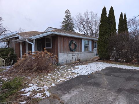 Photo of 8481 N 52nd St, Brown Deer, WI 53223 (MLS # 1947129)
