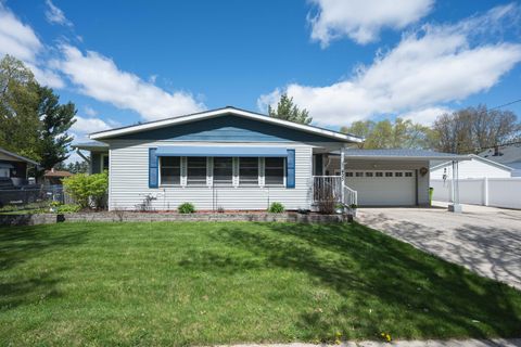 Photo of 403 W Washington St, Delavan, WI 53115 (MLS # 1961043)