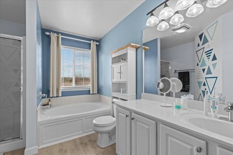 630 Polaris St, West Bend, WI 53095 - #: 1916360